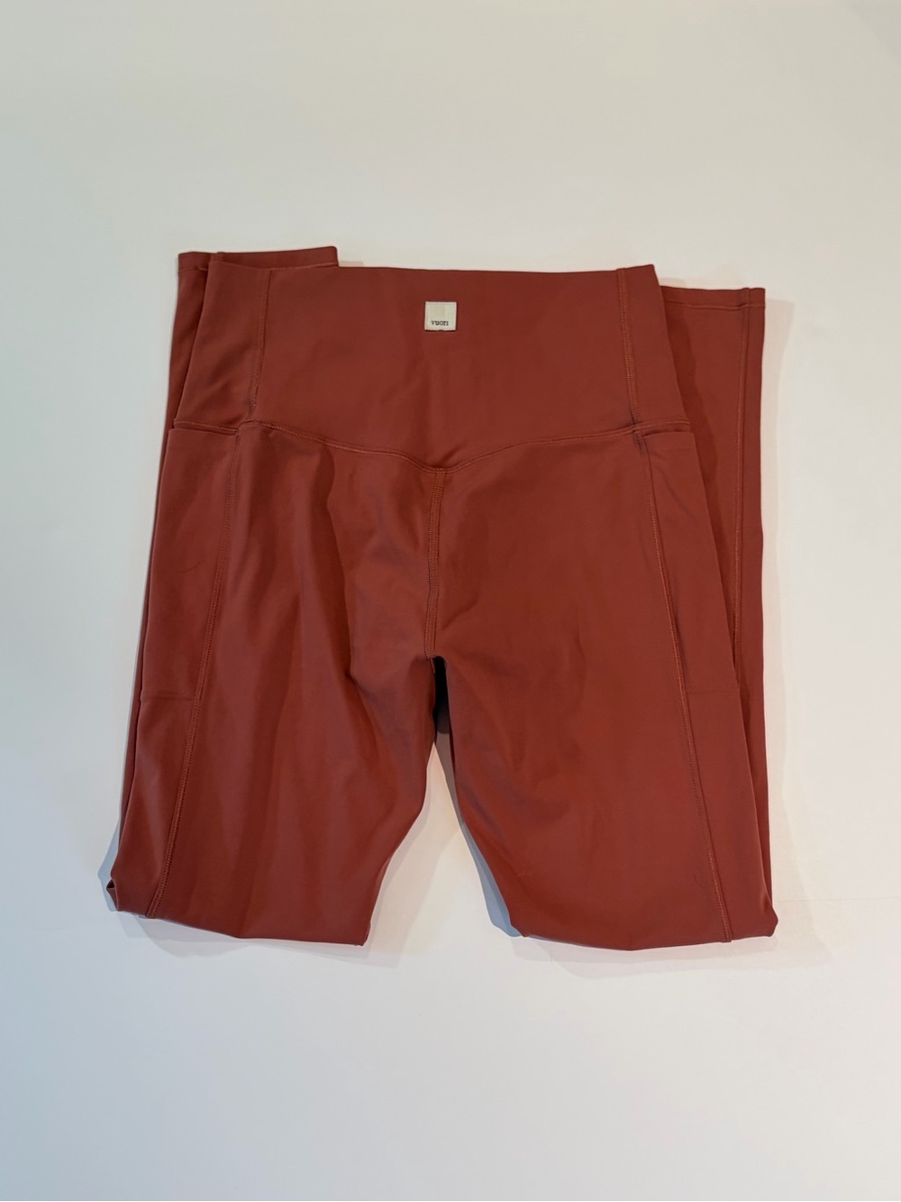 Vuori Women's Rust High Rise Pocket Leggings Size Small Athletic Yoga Pants
